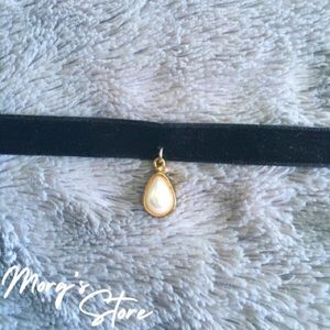 black velvet pearl choker